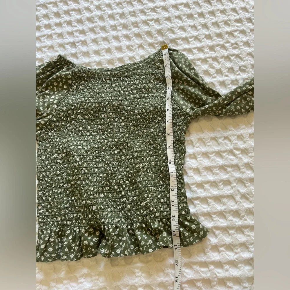 Old Navy Green Floral Smocked Top